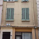 T1 Bis Plein Centre De Toulon,Climatise